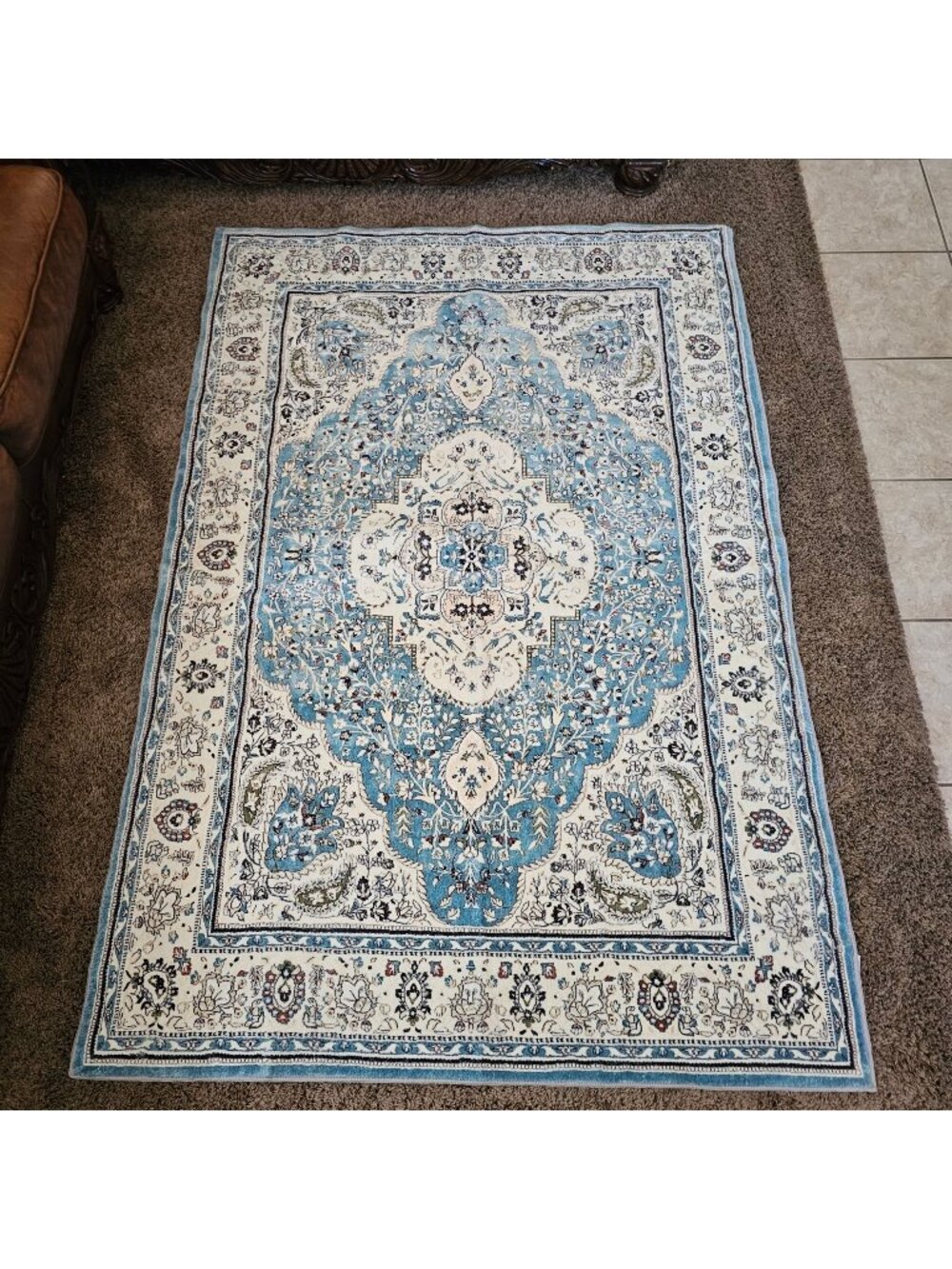 Floral Medallion Area Rug 72x48"